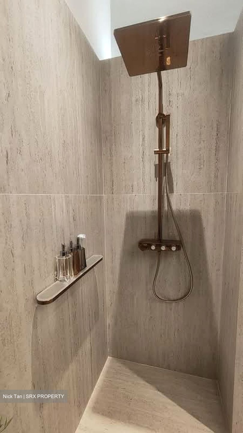 Duet (D10), Condominium #587620551